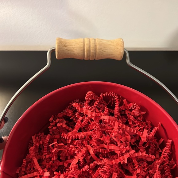 Small Red Bucket - Picture 2 of 8